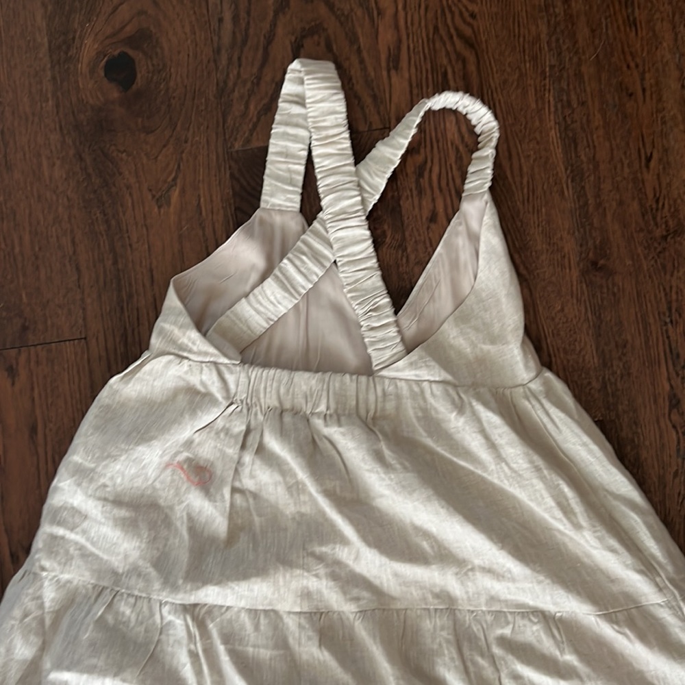 Bees linen sundress crisscross in the back